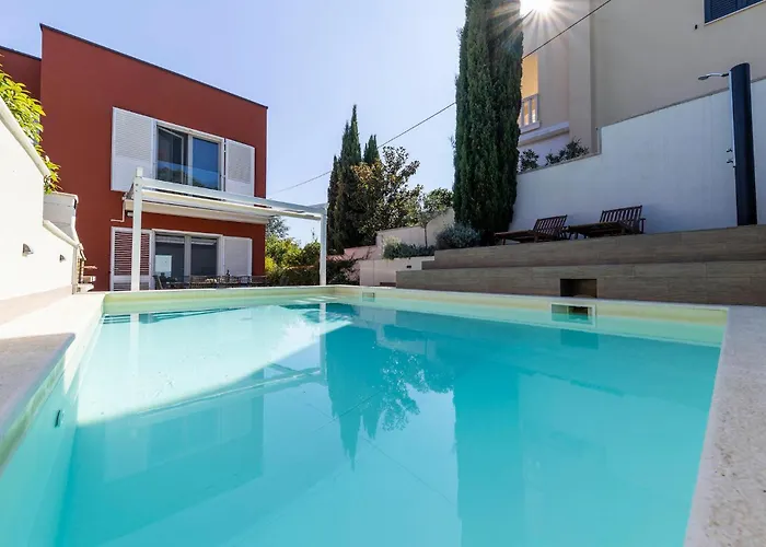 Karmen Adriatica Zára